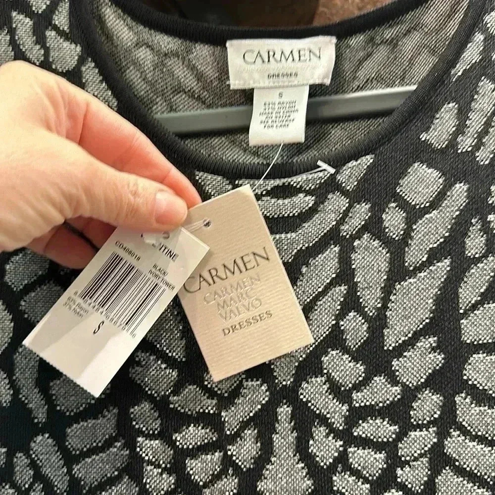 CARMEN Marc Valvo Valentine Black & Gray Knit Dress with Cap sleeves Size Small - Picture 10 of 11